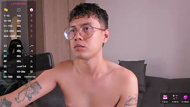 leaneseb - LeaneSeb's free webcam