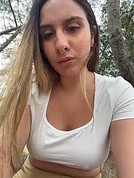 sarah_honey__ live sex cam