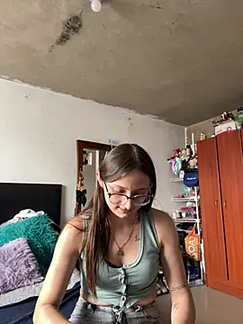 aria__rousse03 - Aria__Rousse03's free webcam - UK Sex Cams