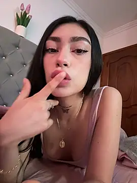 Webcam Model (Bonny_Eva) is live