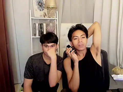 davincihugecock live sex cam