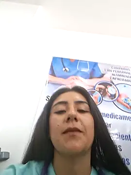 caroline__07 (Ask my age) - naked + squirt in the men's bathroom