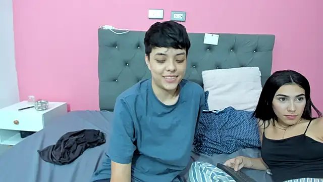 ariloe_quintero - Ariloe_quintero's free webcam - UK Sex Cams