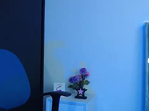 aantoniaa_brown27 - Aantoniaa_brown27's free webcam - UK Sex Cams