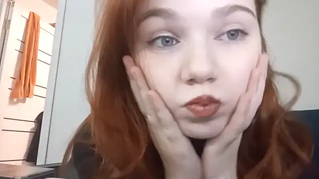 dizzyrina - DizzyRina's free webcam