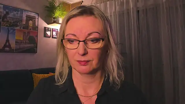 vanessa_chat - Vanessa_chat's free webcam - UK Sex Cams