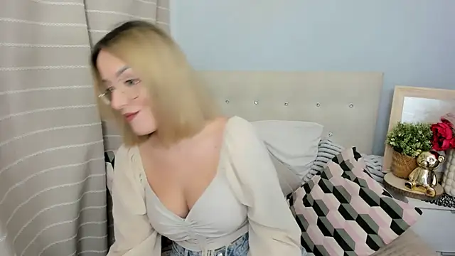 mollyflowers - MollyFlowers's free webcam - UK Sex Cams