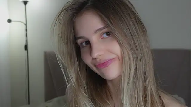 Fluffy-Angel live sex cam