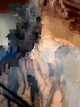 zafiro_glow (F young) - Sexy dance and spanking x5 in the street