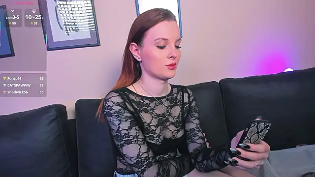 AprilAvery live sex cam