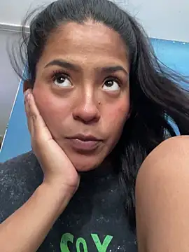 BabyFoxy Live Webcam on Stripchat