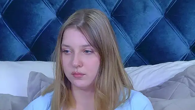 tinnaburton - TinnaBurton's free webcam - UK Sex Cams