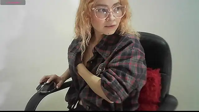 katestar77 - Katestar77's free webcam