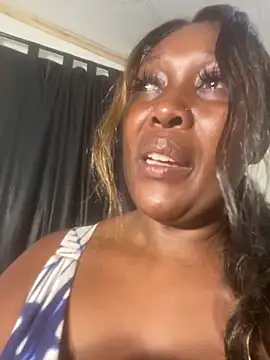 Cardiebae89 live sex cam