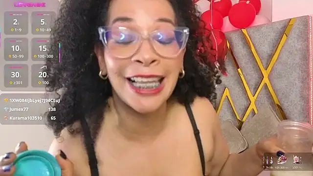 Cintiia_Holmes live sex cam