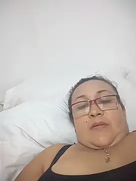 Webcam Model (Nini_Love_)  is live.Free join now!