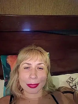 selinalovqx - SelinaLovqx's free webcam - UK Sex Cams