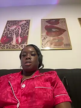 Webcam Model (London_xo)  is live.Free join now!