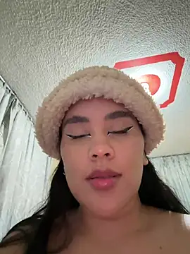 Webcam Model (laure_torres)  is live.Free join now!