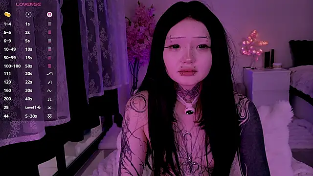 lein_bone (F teen) - take off top