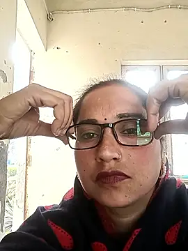 cute-karisma1234 (F milf) - Full open