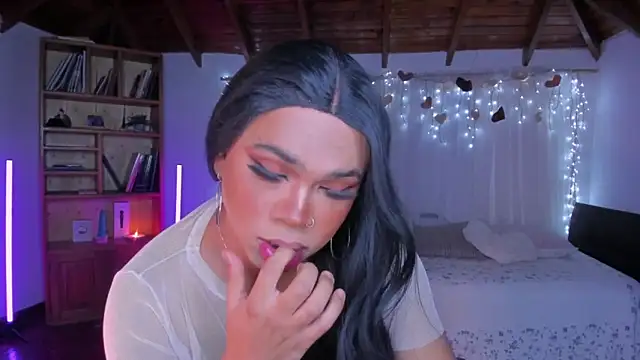 cuteromi - CuteRomi's free webcam - UK Sex Cams