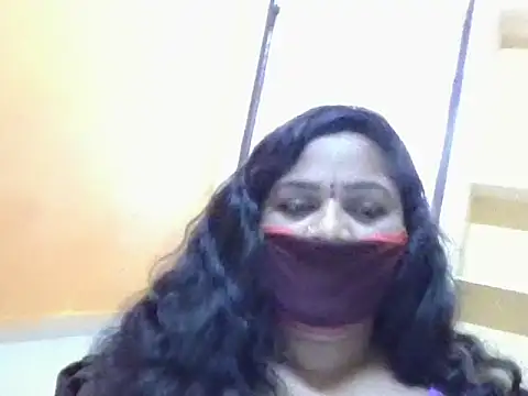 anu-reddyy (F milf) - Ass spank 5 times