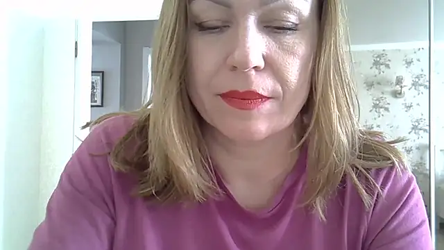 alexandra-rosee - Alexandra-Rosee's free webcam - UK Sex Cams