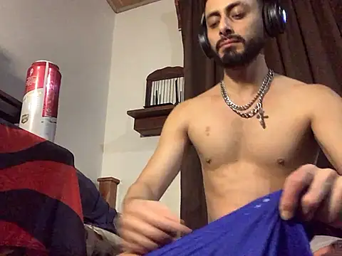 Nooneisthis live sex cam