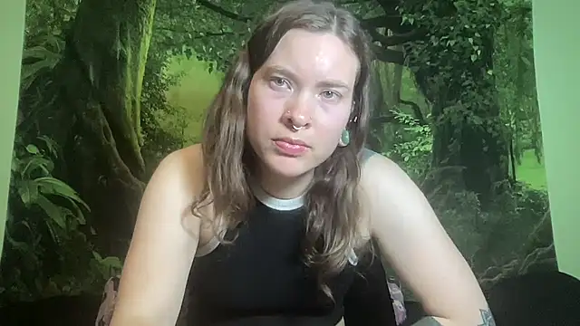 mo0ngoddess - Mo0ngoddess's free webcam - UK Sex Cams