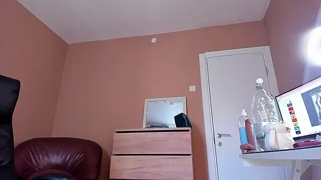 kaylalaine - KaylaLaine's free webcam