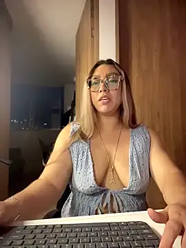 Im_sophiie live sex cam