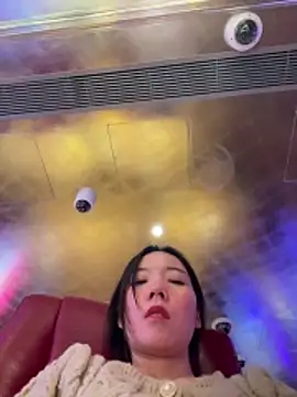 美女xinmengAZ在线直播