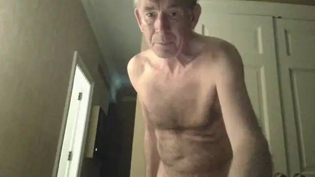 Pierre4tjyxx's live cam