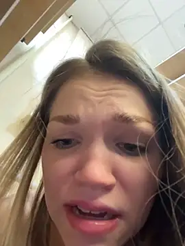 StreetSquirt's live cam