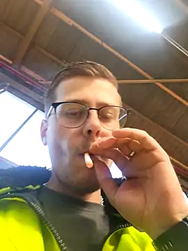 maskedcock25 (M young) - Jerk off at work/show