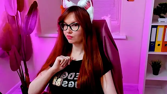 CarolGiggly live sex cam