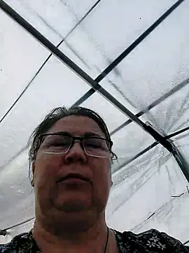 EmmaSquirt live sex cam