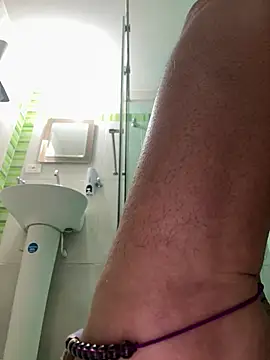 Webcam Model (Hannagarces)  is live.Free join now!