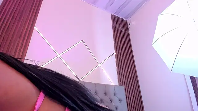 anyeliin_miller - Anyeliin_miller's free webcam - UK Sex Cams