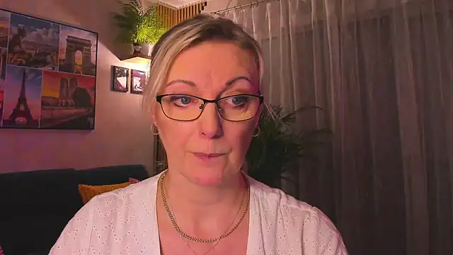 vanessa_chat - Vanessa_chat's free webcam - UK Sex Cams