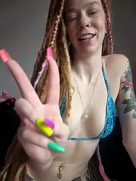 lucidlucy (F young) - Panties off & shake some booty