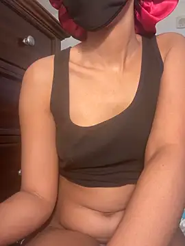 Webcam Model (TWERKERBELL)  is live.Free join now!