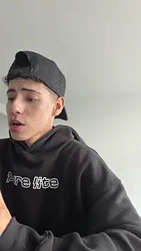 sebastian_reed (M young) - 🖤 Show my hard cock