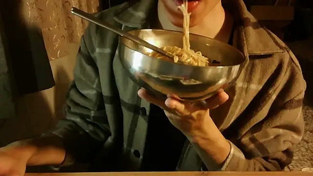 KYU890428's live cam