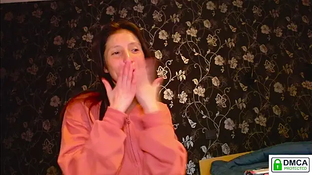 sophi_cute - Sophi_Cute's free webcam - UK Sex Cams