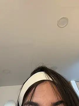 karol-vega (F young) - 3 fingers