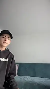 sebastian_reed (M young) - 🖤 Show my hard cock