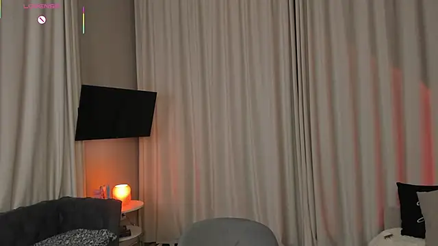 engeldutch (F teen) - Massage my naked boobs