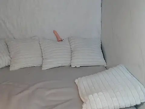 urlovely_mitchxx - Urlovely_mitchxx's free webcam - UK Sex Cams